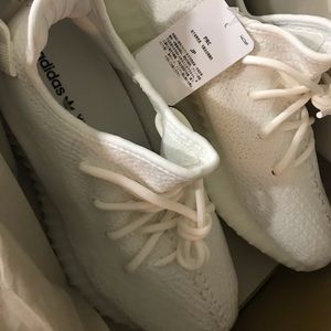 Yeezy Boost 350 V2 Triple White Authentic